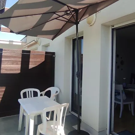 Les Terrasses De Mirande דירה לה רושל